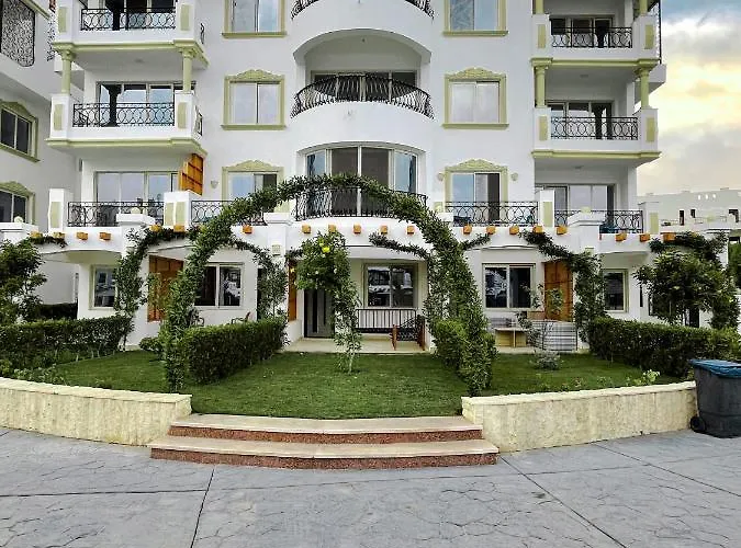Apartmanhotel Hills 3*