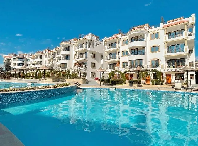 Hills Apartmanhotel