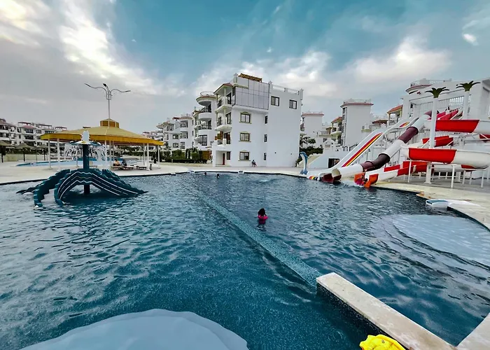 Apartmanhotel Hills 3*